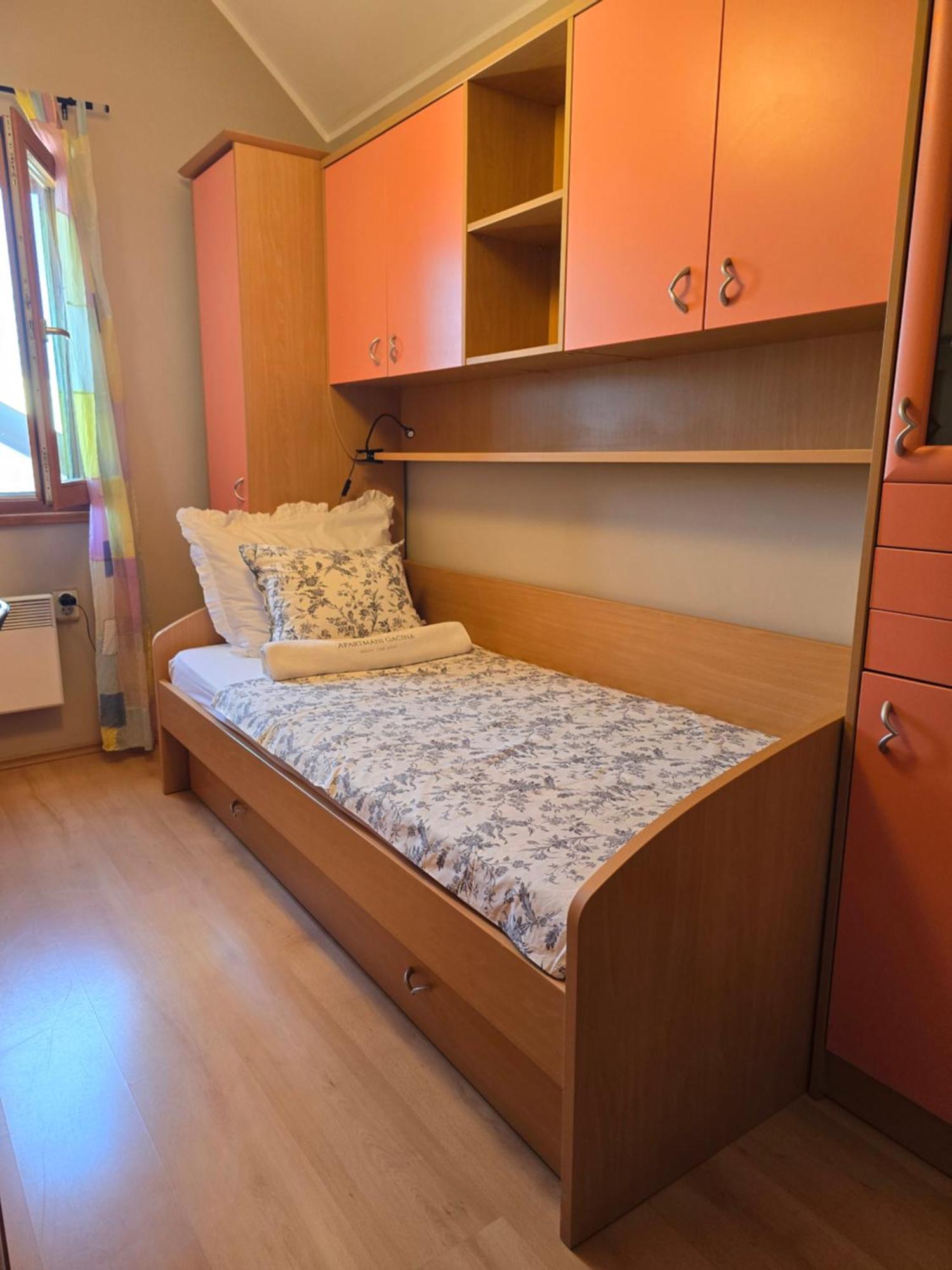 Gacina Apartment *